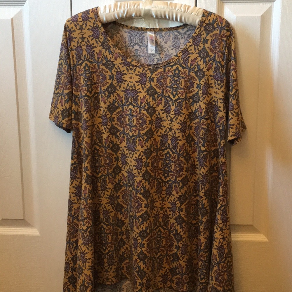 Lula Roe Top